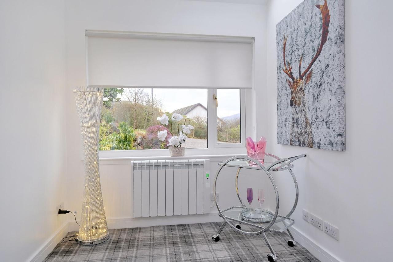 Contemporary Highland House Close To Town And Ben Nevis Fort William Extérieur photo